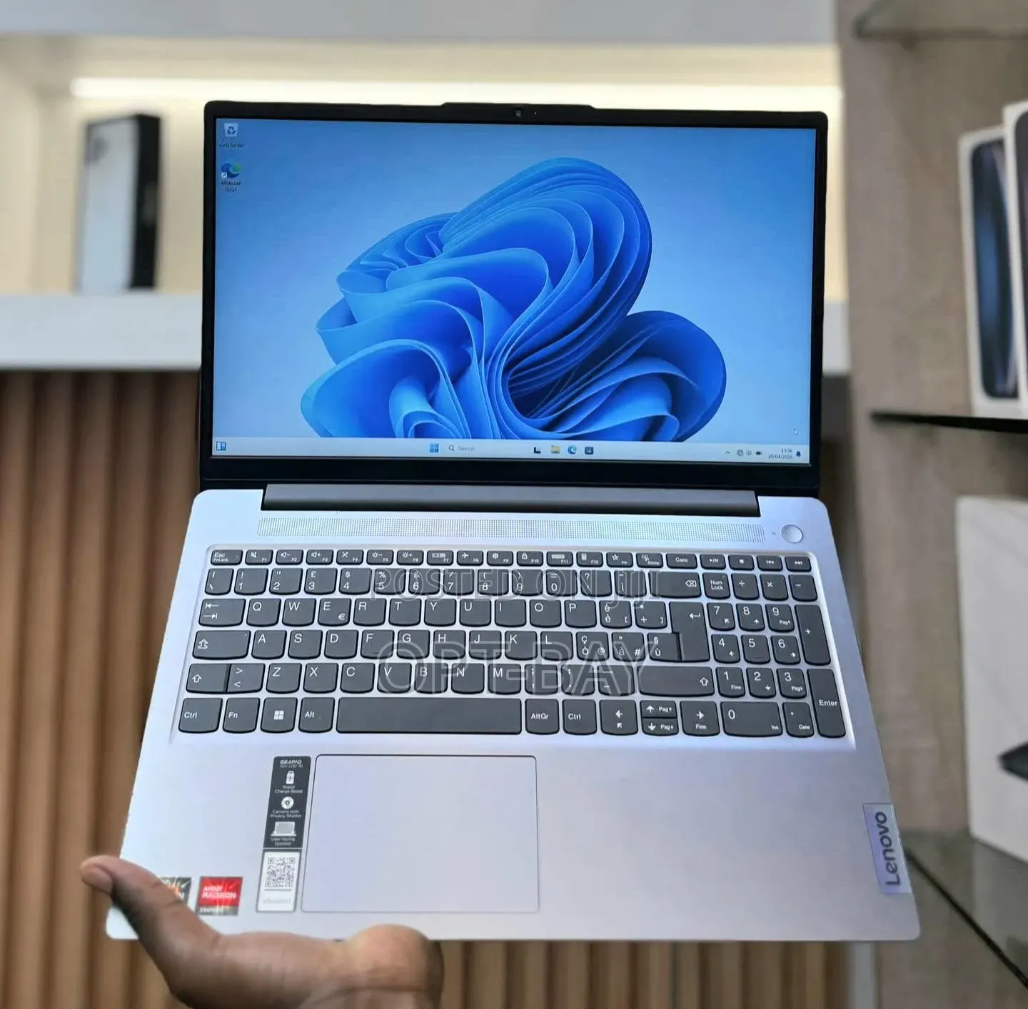 Laptop Lenovo IdeaPad 330 12GB AMD Ryzen 5 SSHD (Hybrid) 256GB