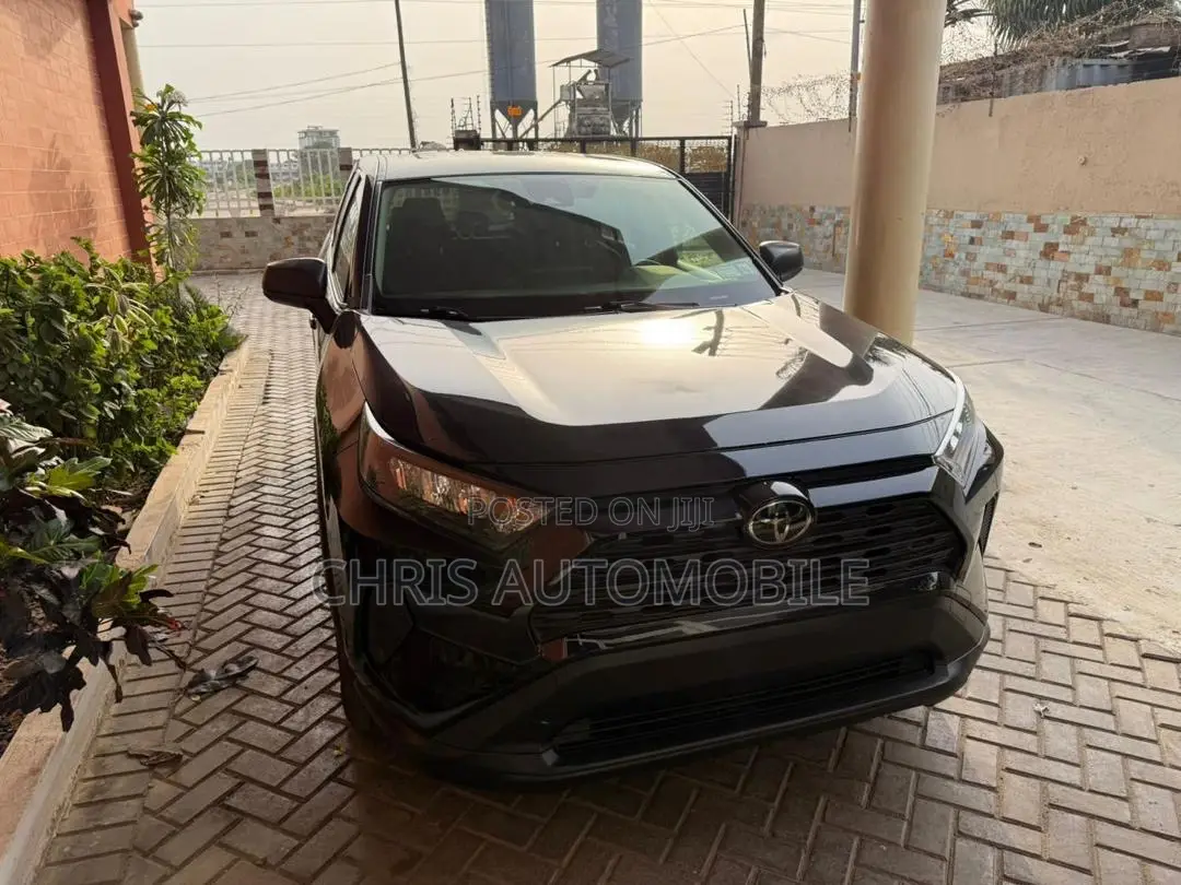 Toyota RAV4 2022 Black