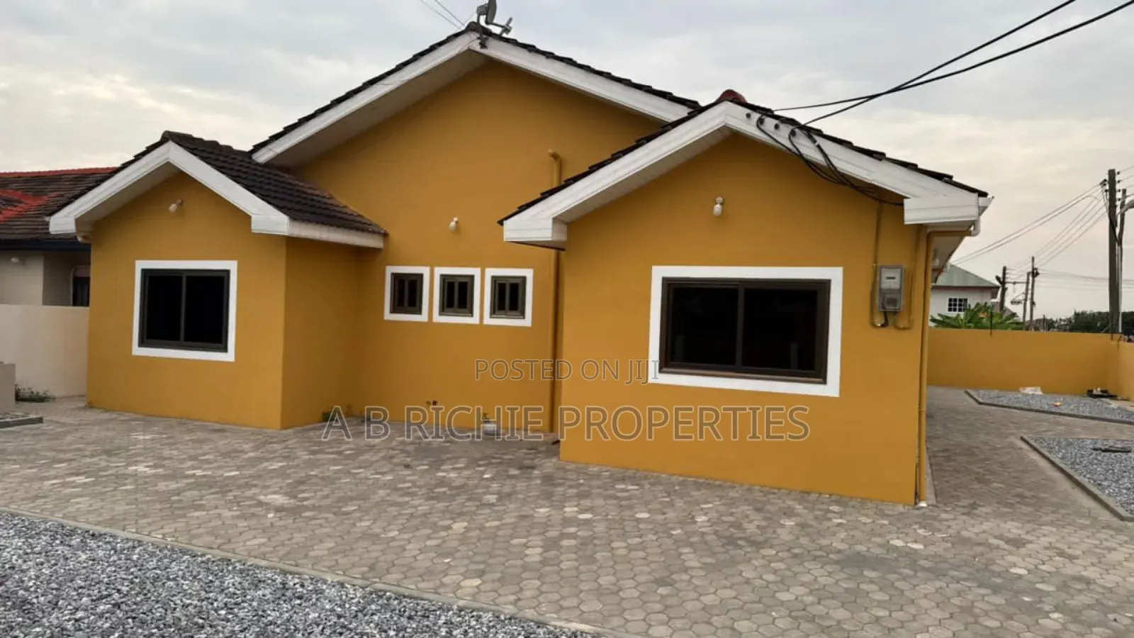 4bdrm Bungalow in Ab Richie Properties, Manet Junction for rent
