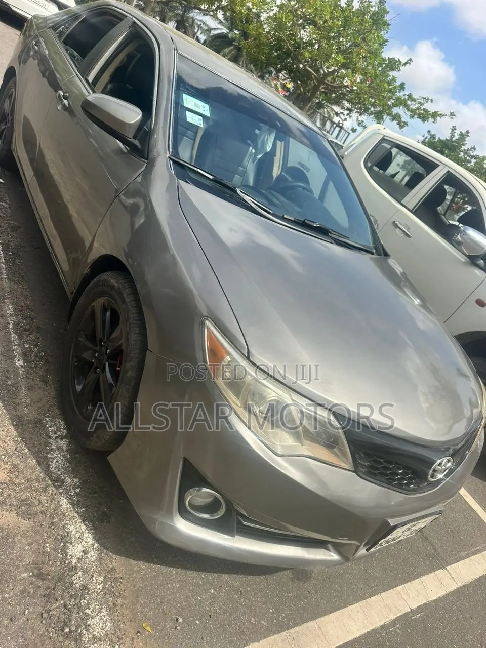 Toyota Camry LE 4dr Sedan (2.5L 4cyl 6A) 2013