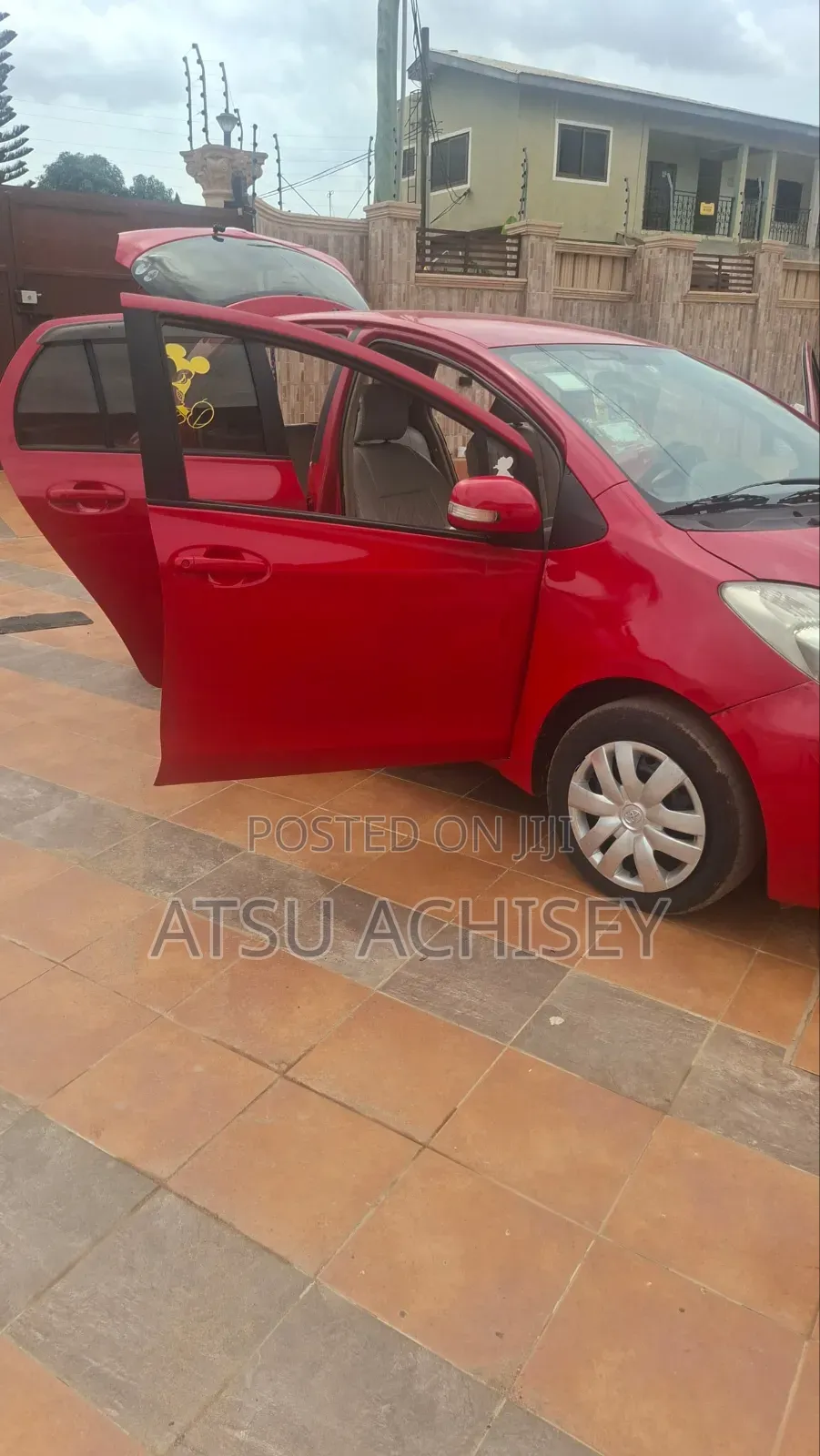 Toyota Vitz 1.0 FWD 3dr 2010 Red