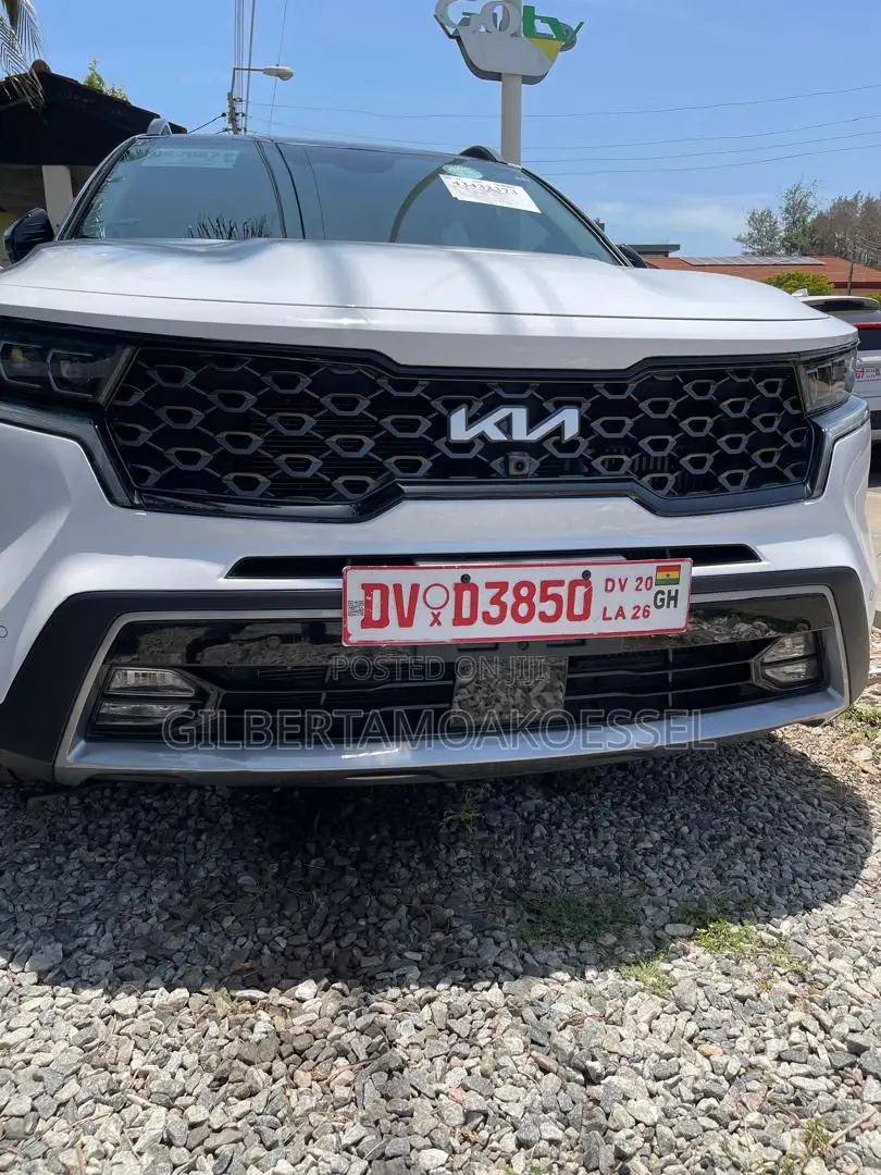 Kia Sorento 2023 White