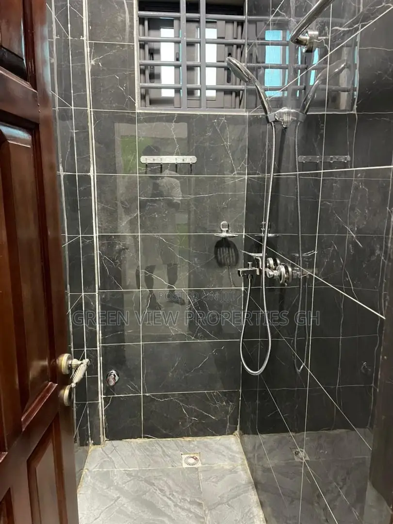 1bdrm Room & Parlour in Dome for rent