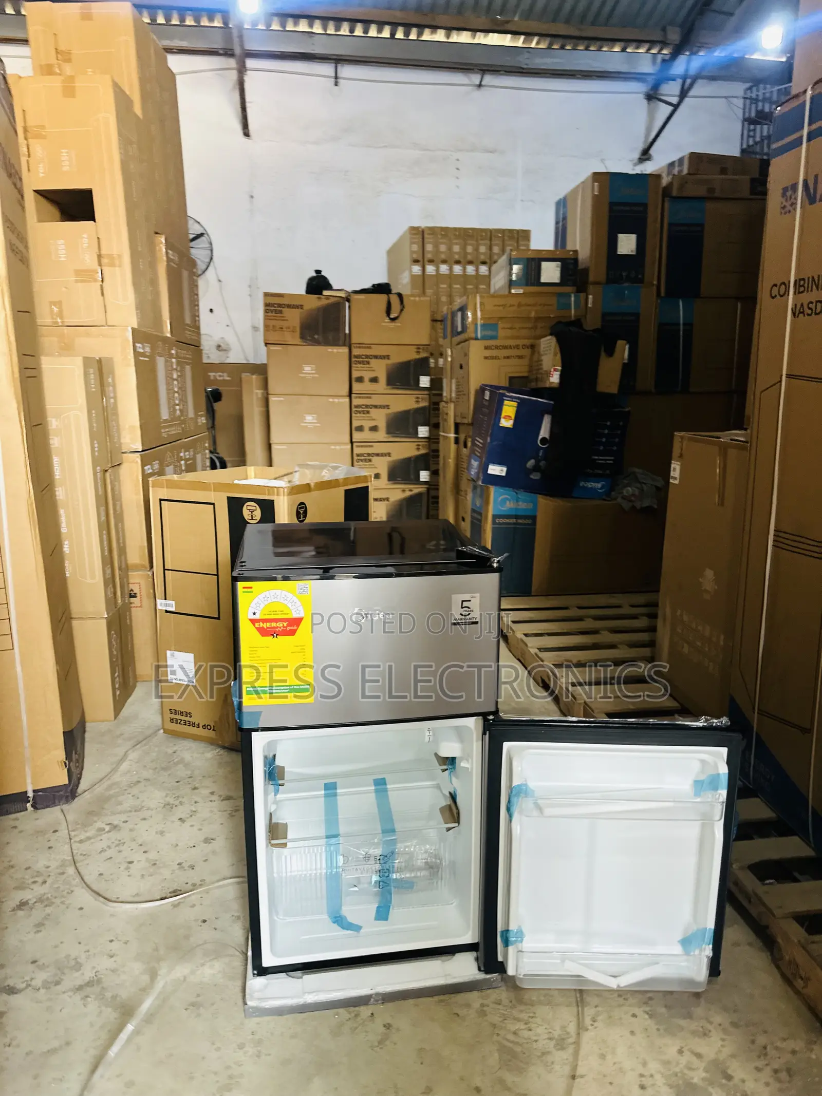 Quality Sleek Double Door Fridge Midea Grey 87l Table Top