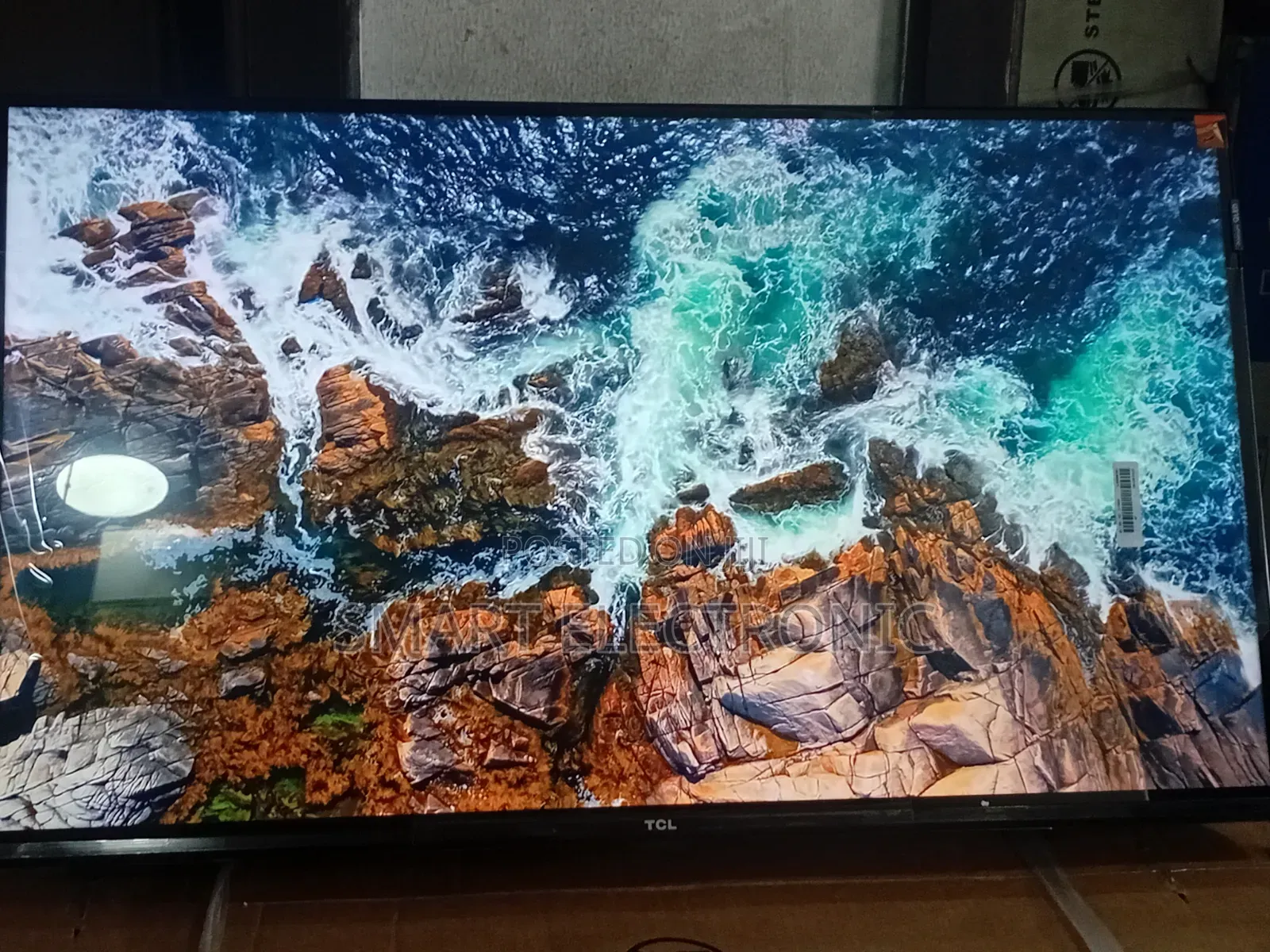 TCL 32” Hd Smart Qled Tv With Smooth Streaming Experience