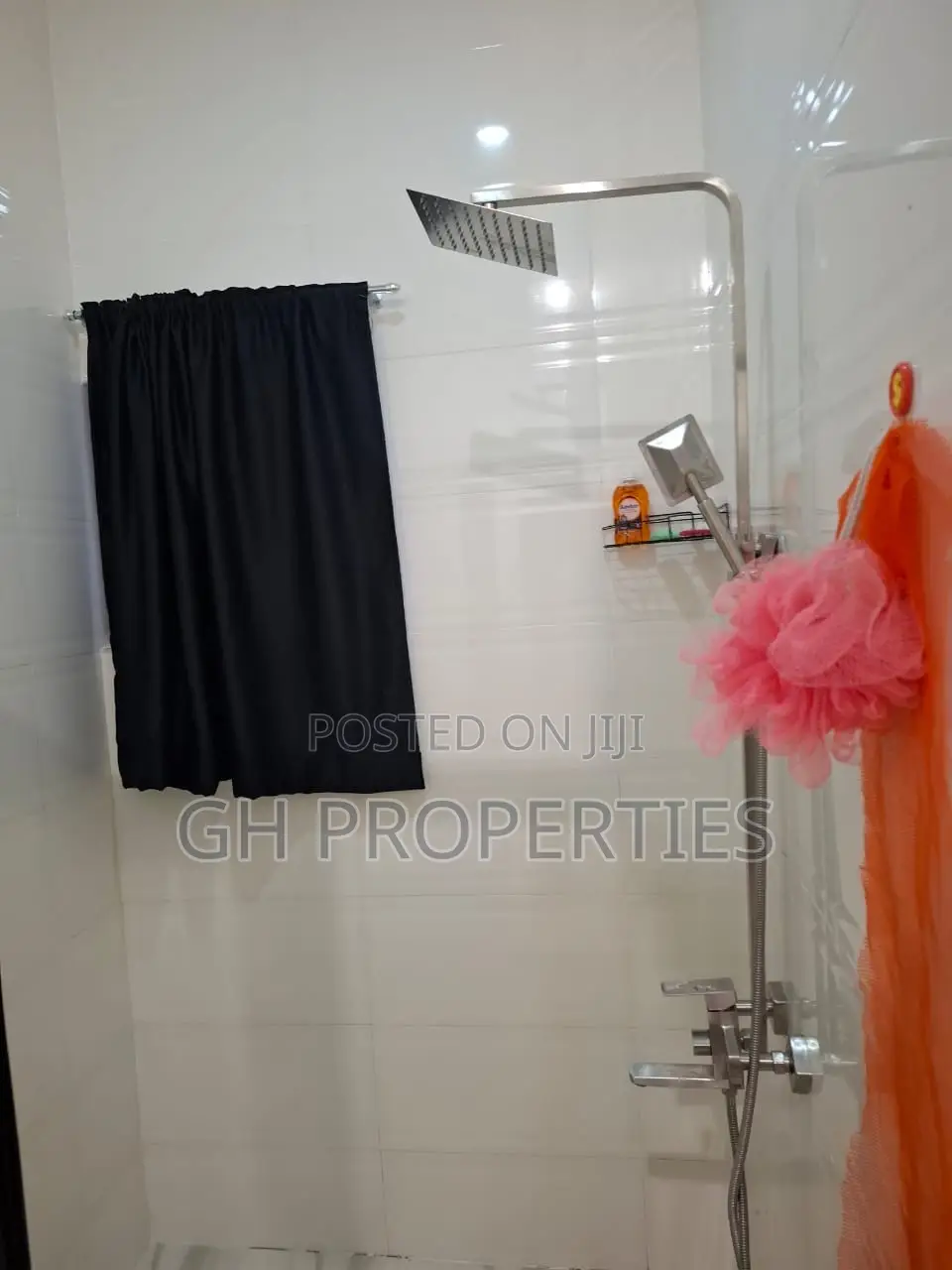 3bdrm House in Sokoban Kwanwoma., Kumasi Metropolitan for sale