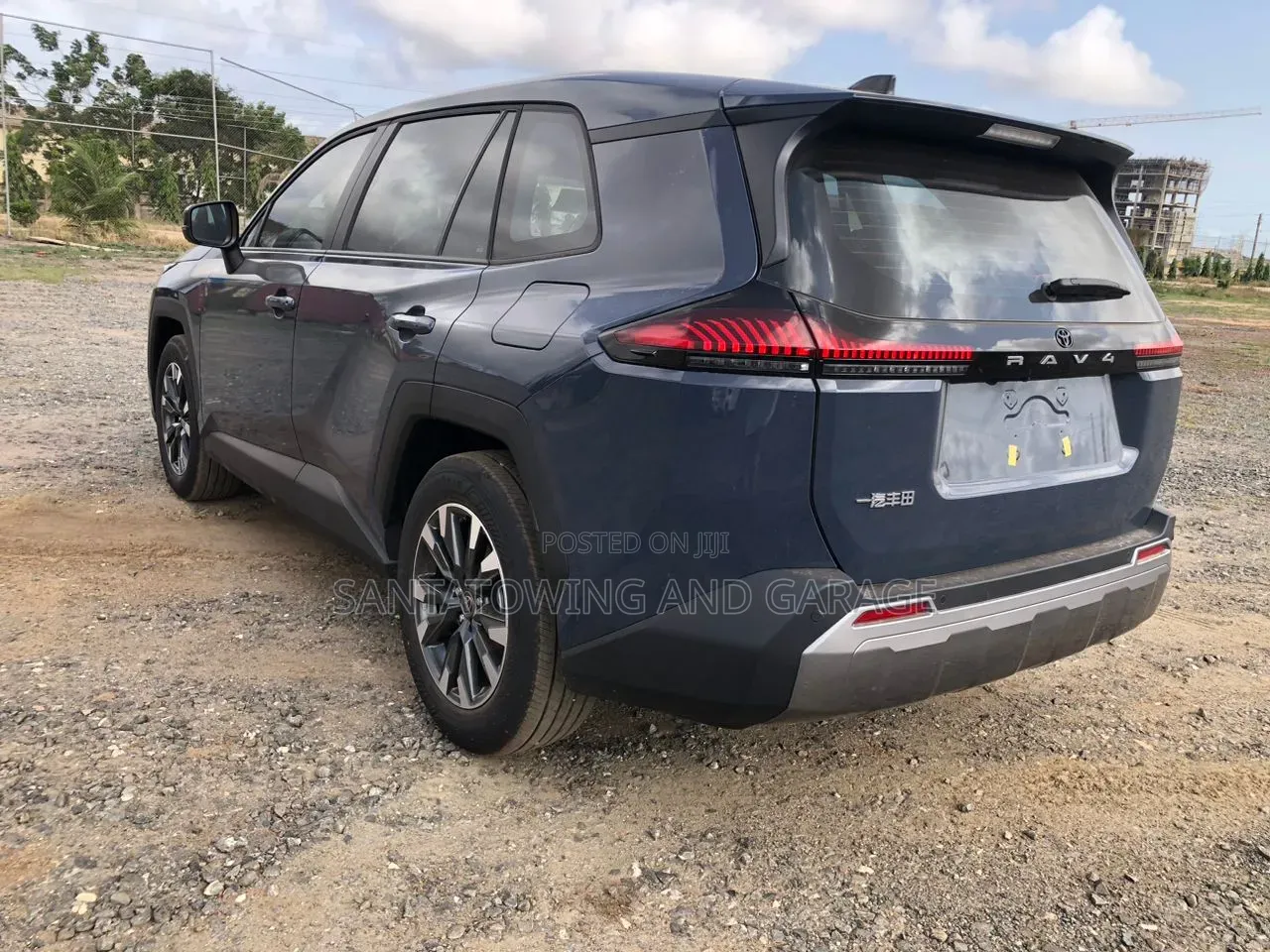 New Toyota RAV4 XLE Premium 2025 Black