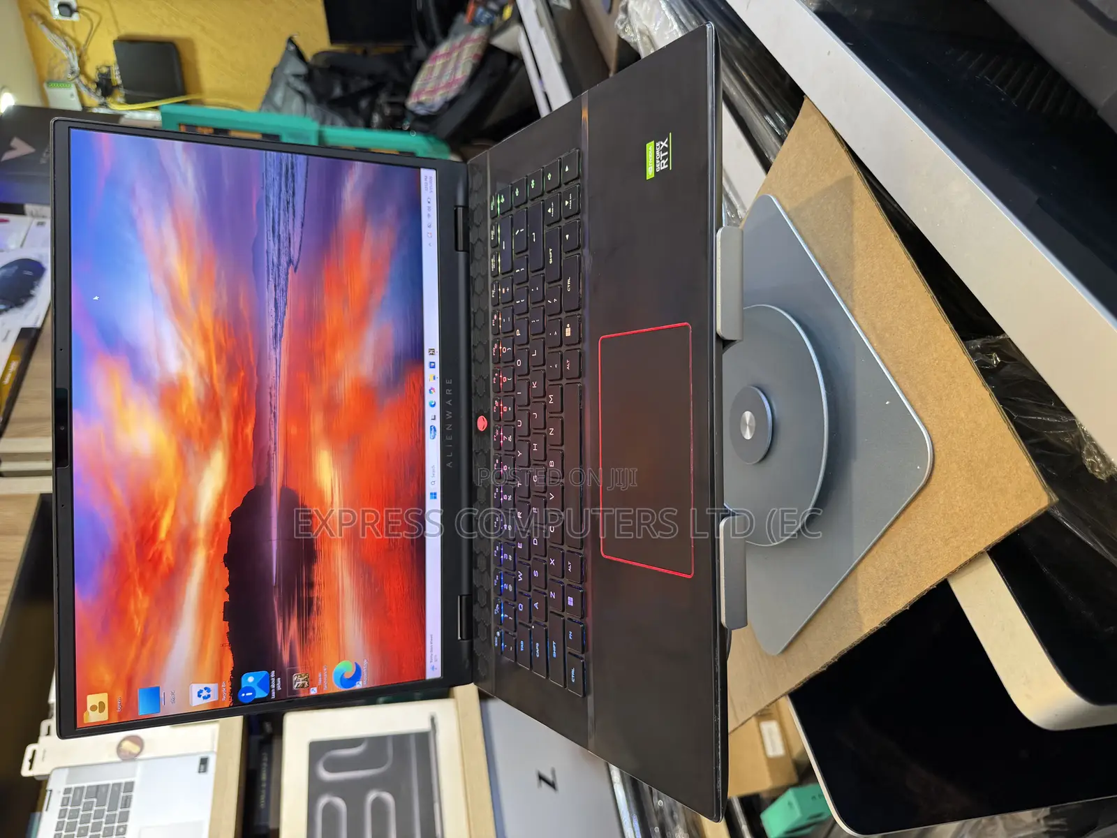 Laptop Alienware M16 R2 32GB Intel Core Ultra 7 SSD 1T