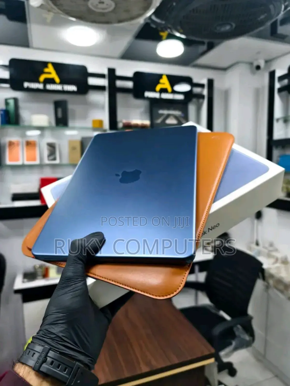 New Laptop Apple MacBook Neo 2026 16GB Apple M1 SSD 512GB
