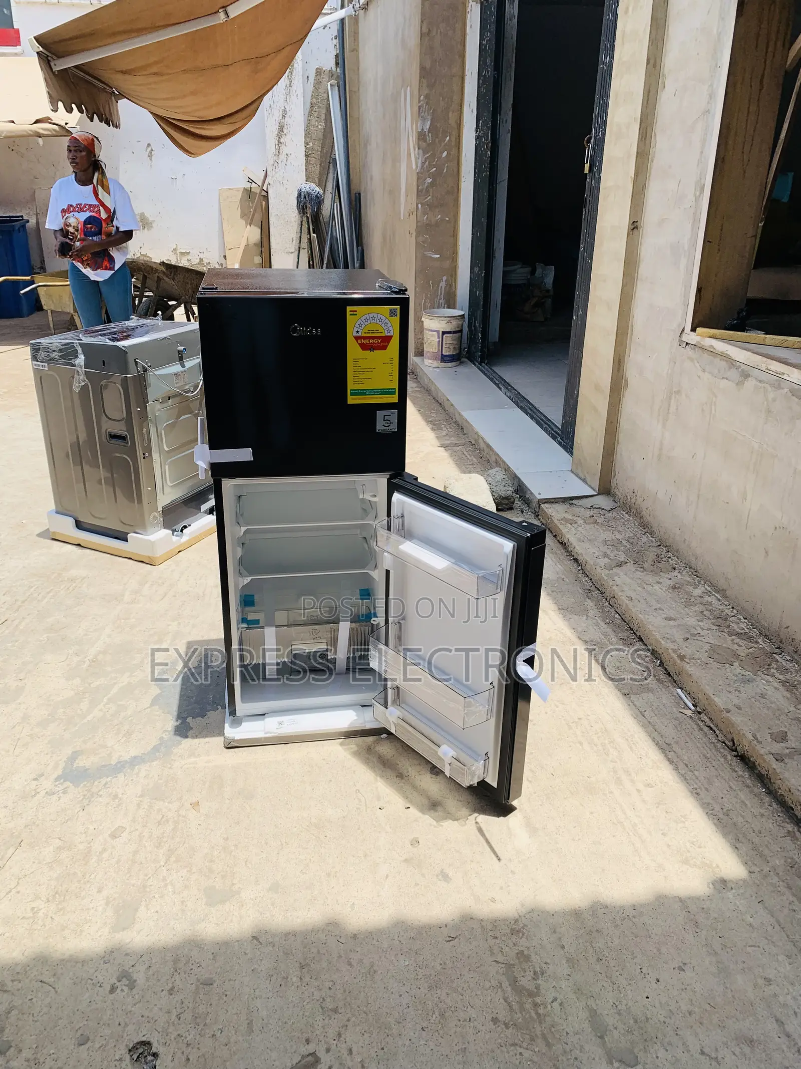 Call and Order for Midea 127l Double Door Fridge Top Freezer