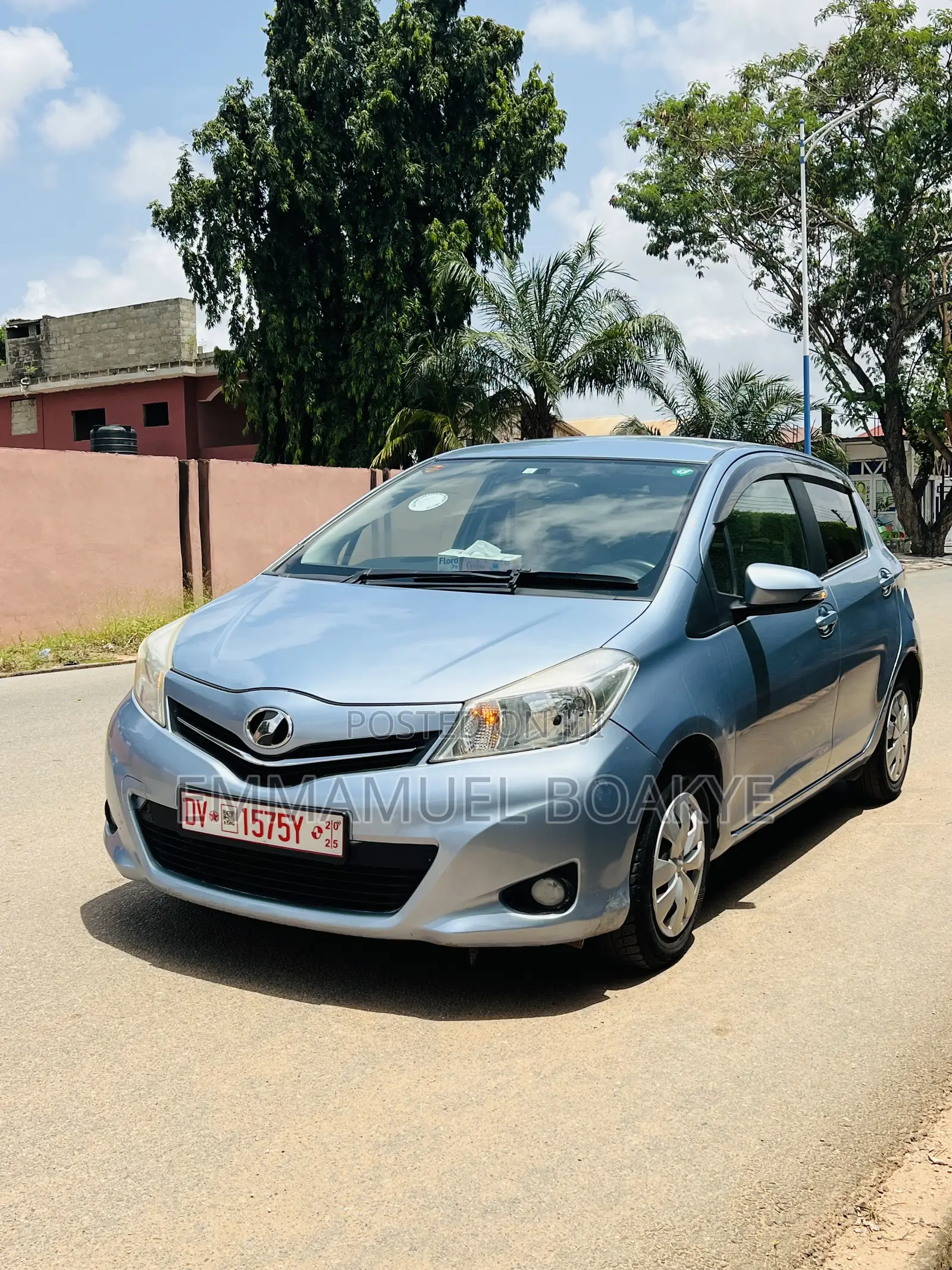 Toyota Vitz 2013 Blue
