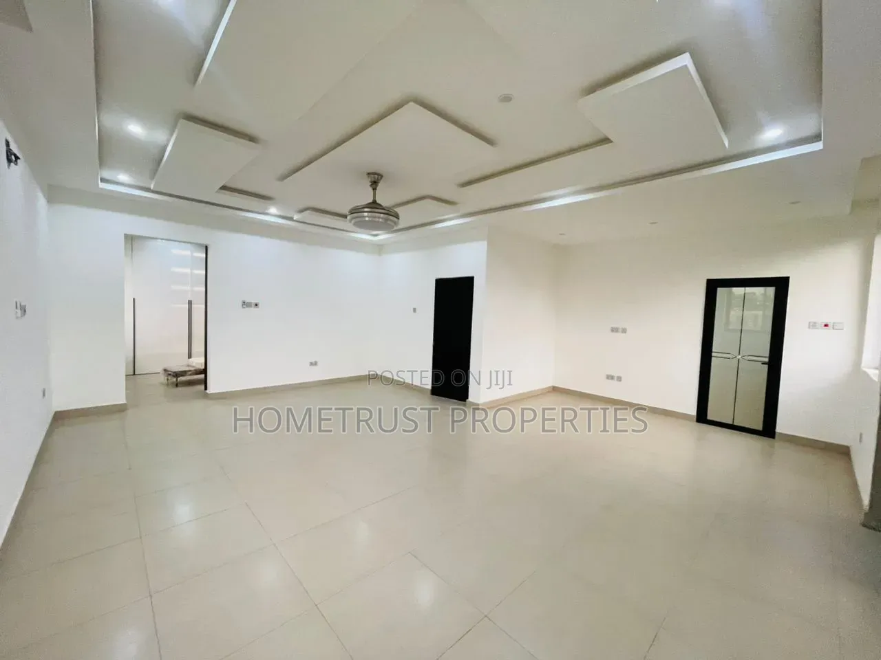 5bdrm Duplex in Roman Ridge, Police Station for sale