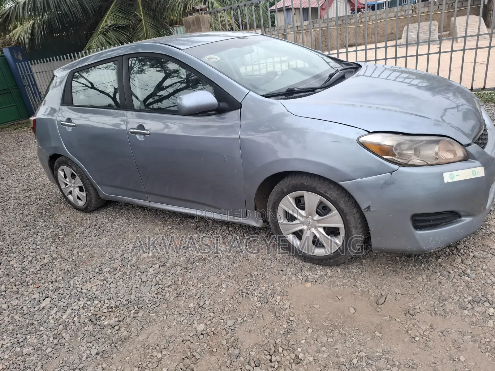 Toyota Matrix Hatchback FWD (1.8L 4cyl 5M) 2010 Blue