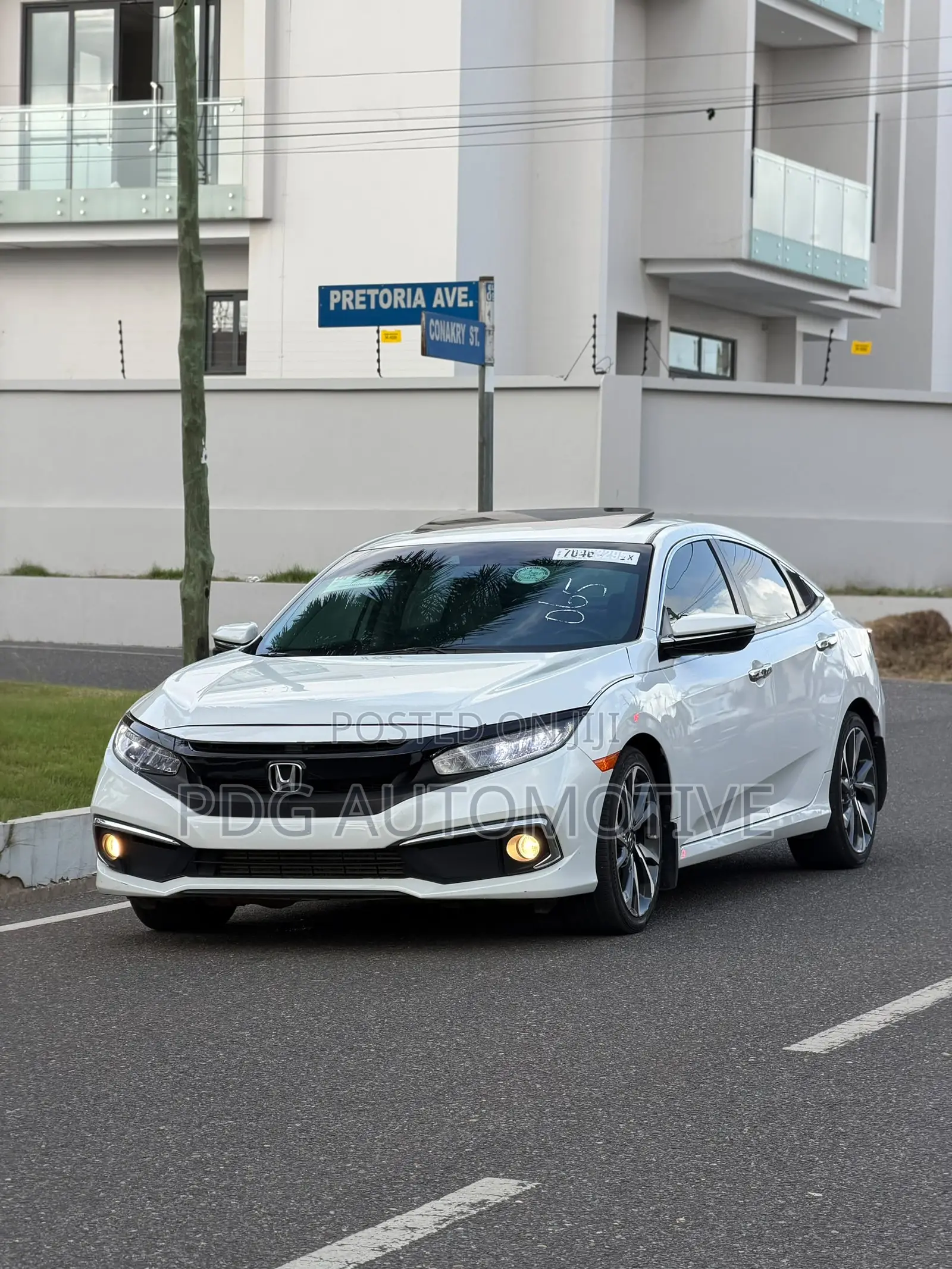 Honda Civic Touring Sedan 2020 White