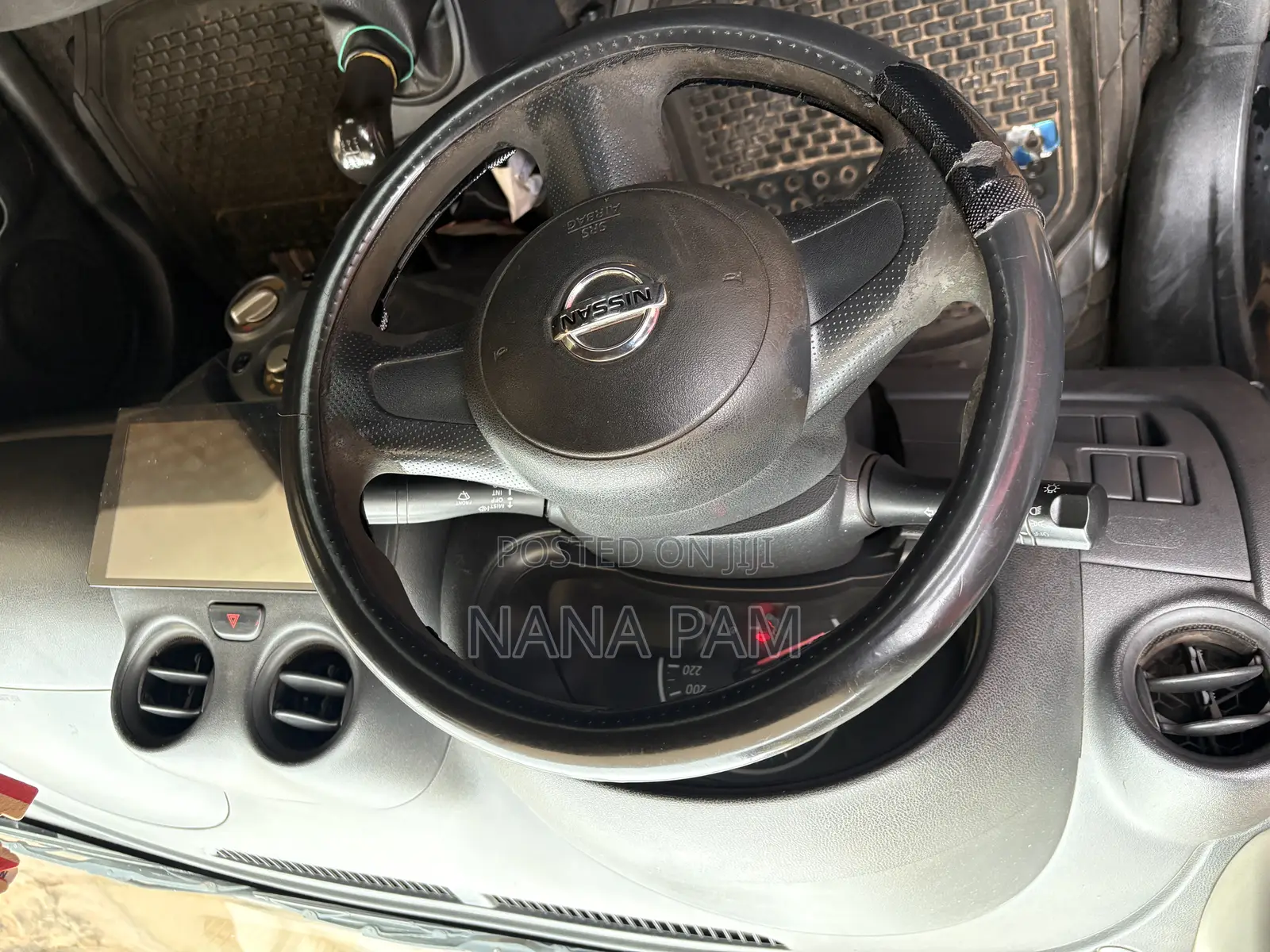 Nissan Sunny 2013 Black