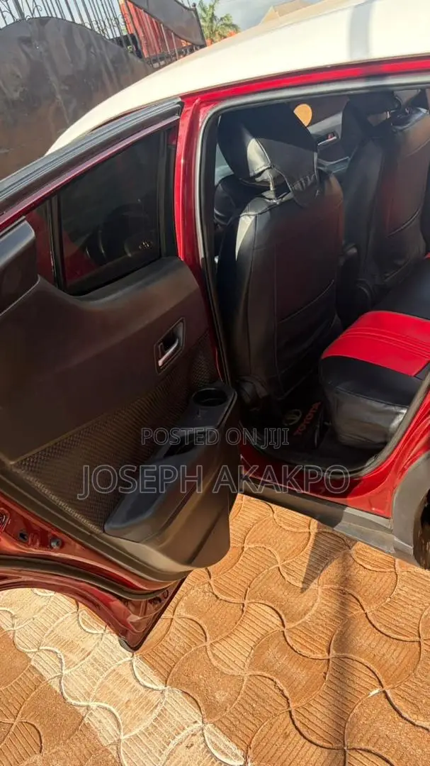 Toyota C-HR 2018 Brown