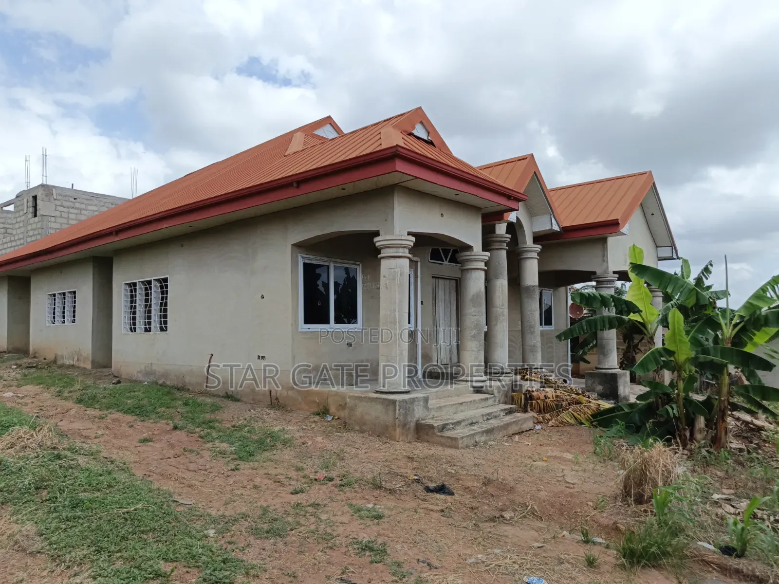4bdrm House in Asuofia Kokoben, Kumasi Metropolitan for sale
