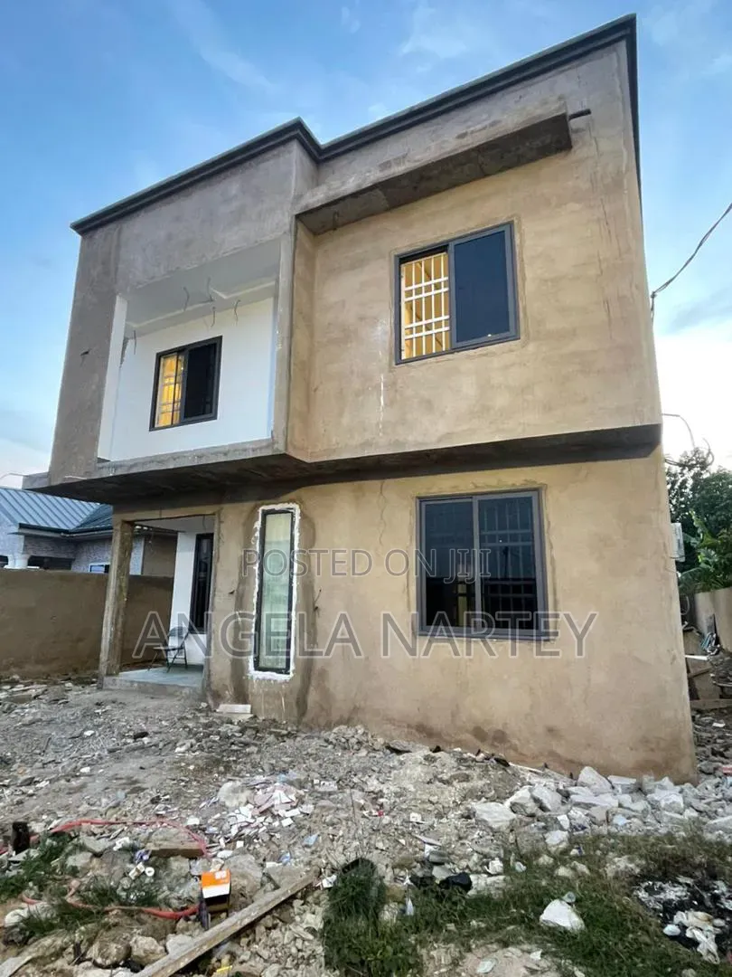 4bdrm House in Gbetsile-Katamanso, Accra Metropolitan for sale