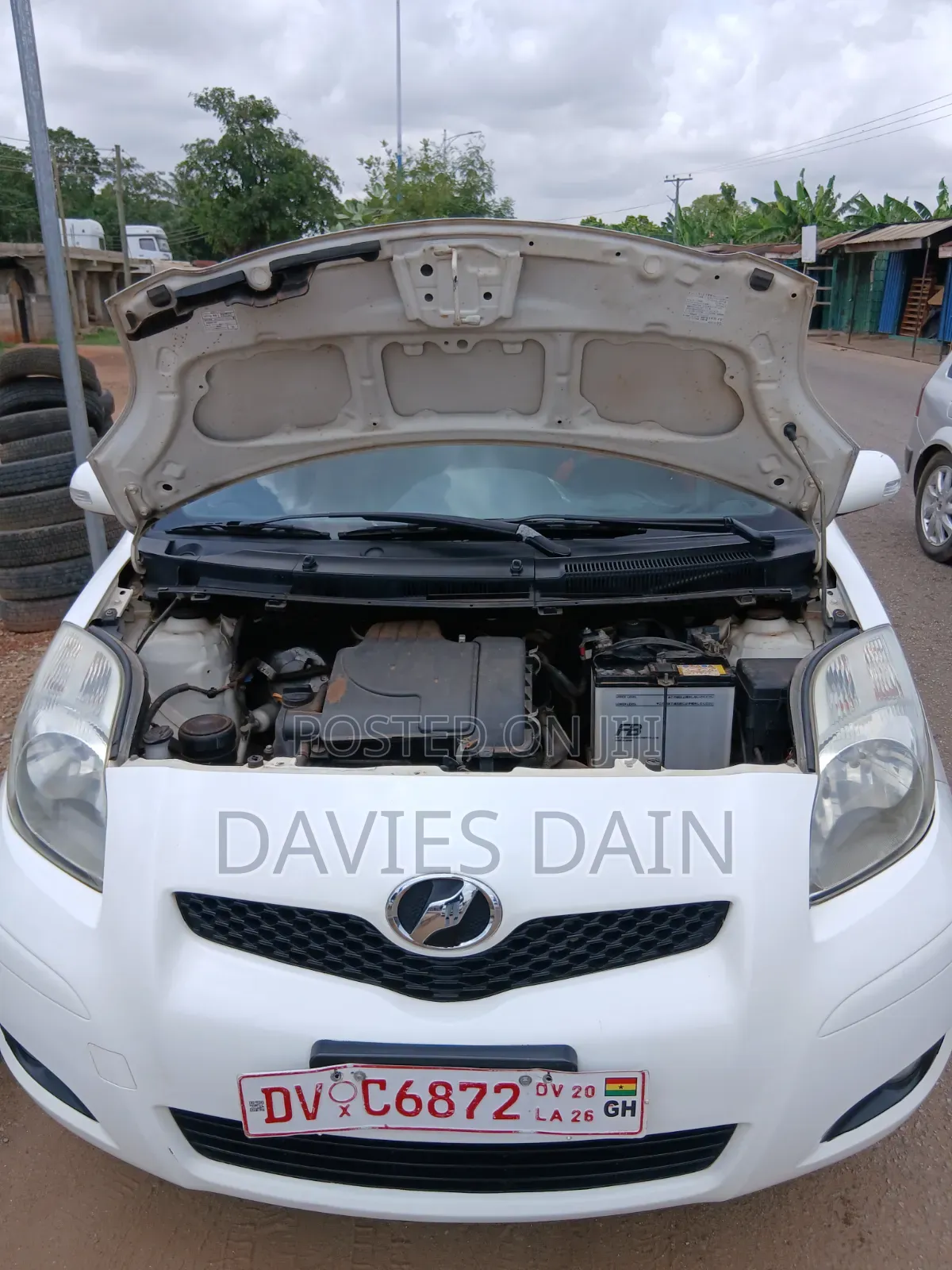 Toyota Vitz 1.0 FWD 3dr 2010 White