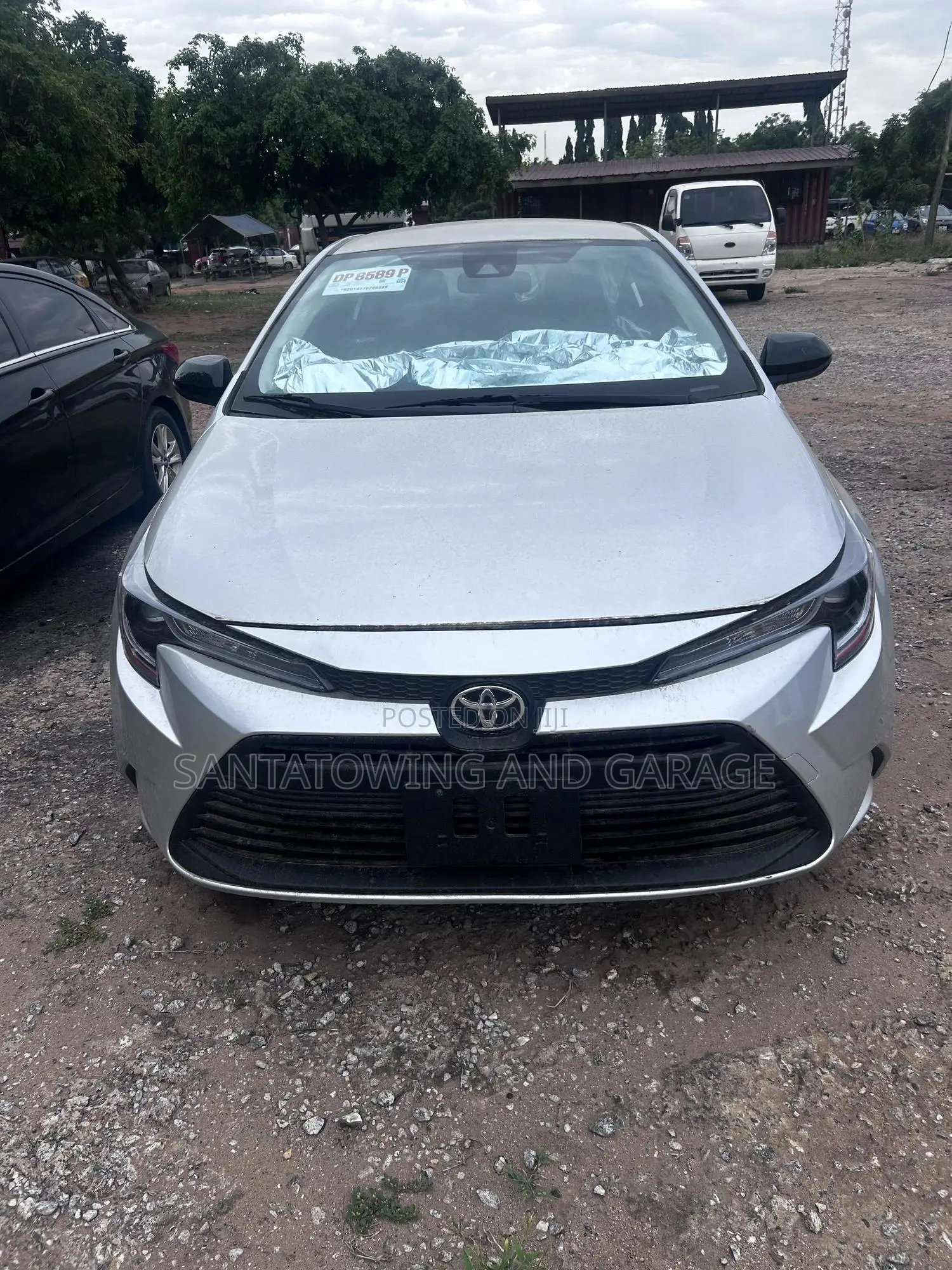 Toyota Corolla LE 2023 Silver