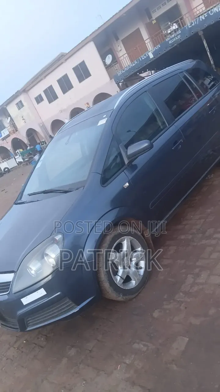 Opel Zafira 1.6 2008 Black