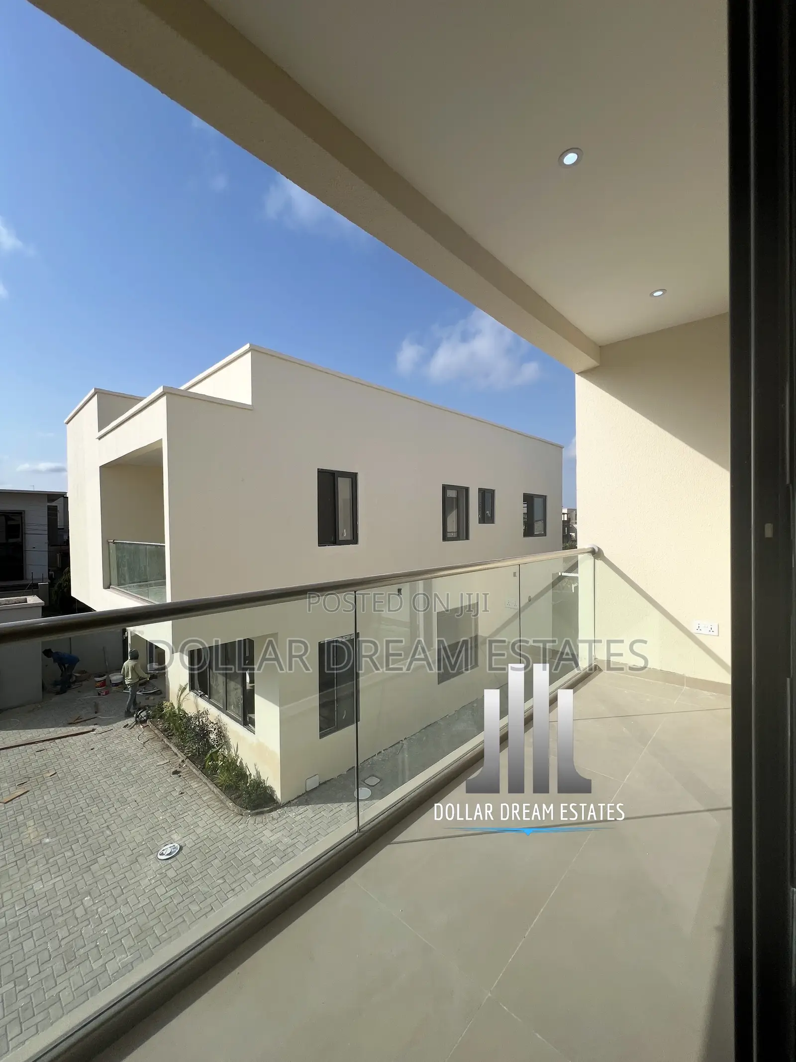 4bdrm Townhouse / Terrace in East Legon for rent