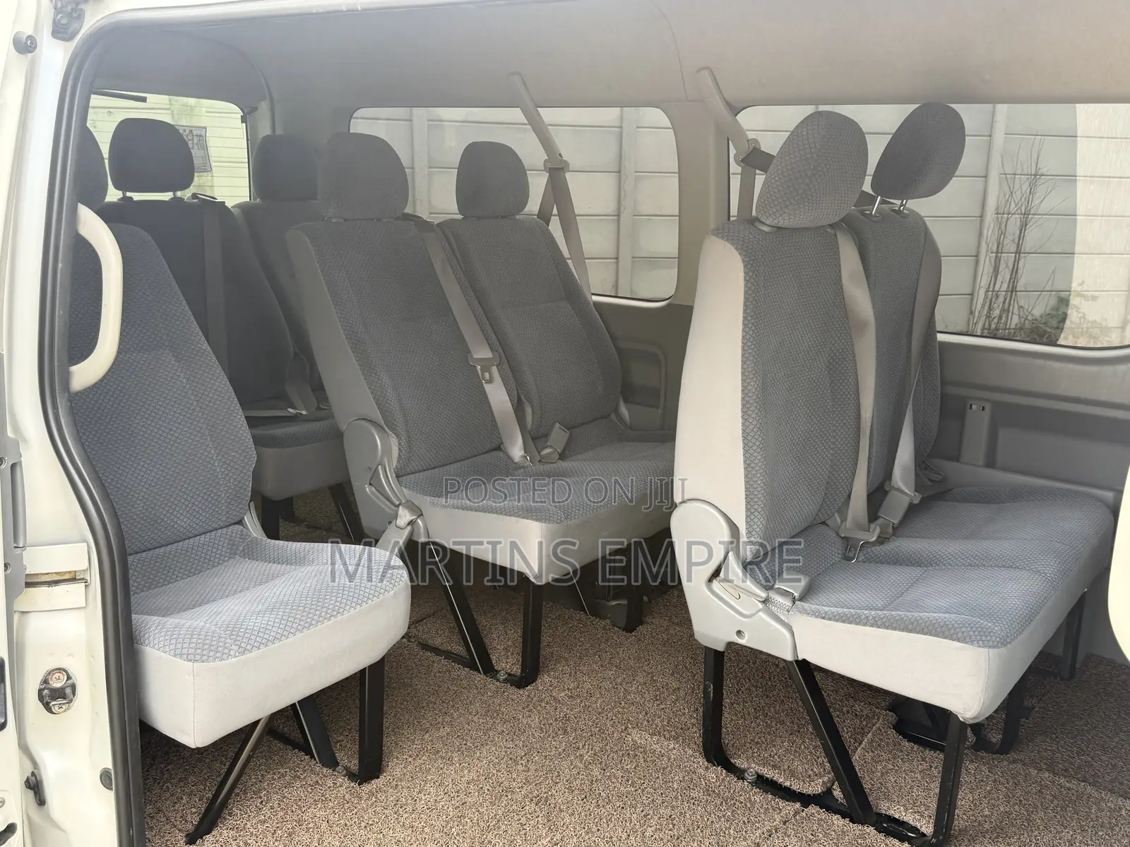 Toyota HiAce 2017 White