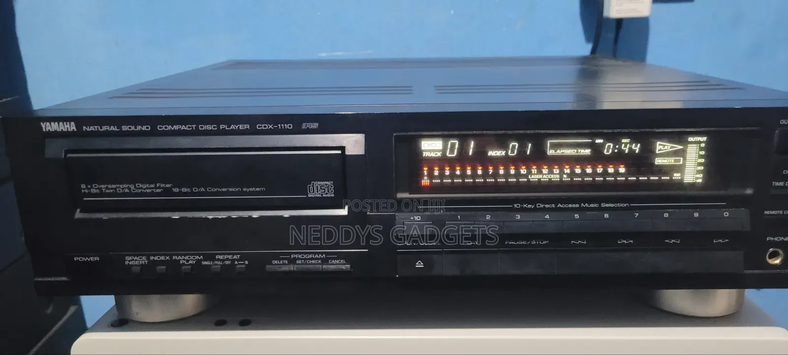 Yamaha CDX-1100 -- One of the Best Cd Players Ever Made