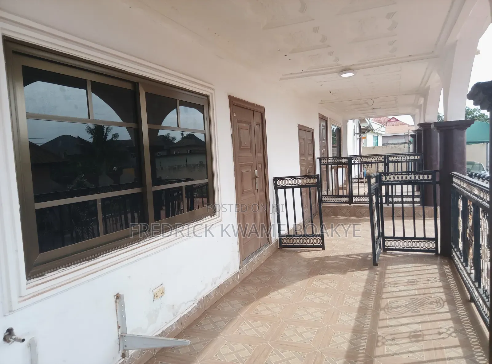 6bdrm House in Brother K Estate, Kumasi Metropolitan for sale