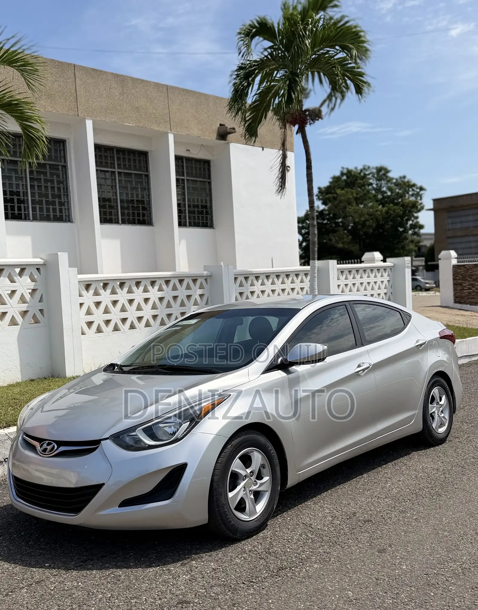 Hyundai Elantra SE 4dr Sedan (1.8L 4cyl 6A) 2015 Silver
