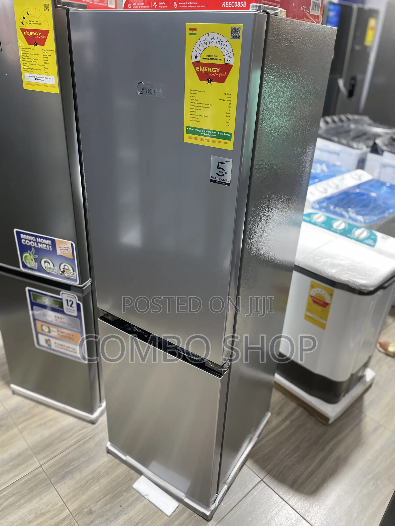 Midea 174 Bottom Freezer Fridge