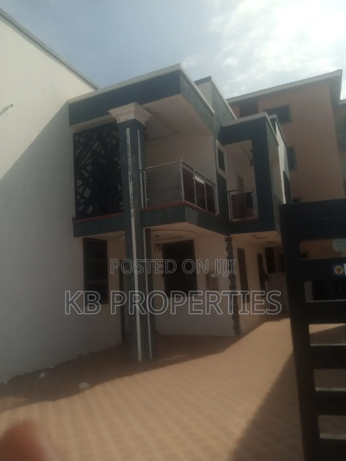 4bdrm Duplex in Kb Properties, Baatsona Total for rent