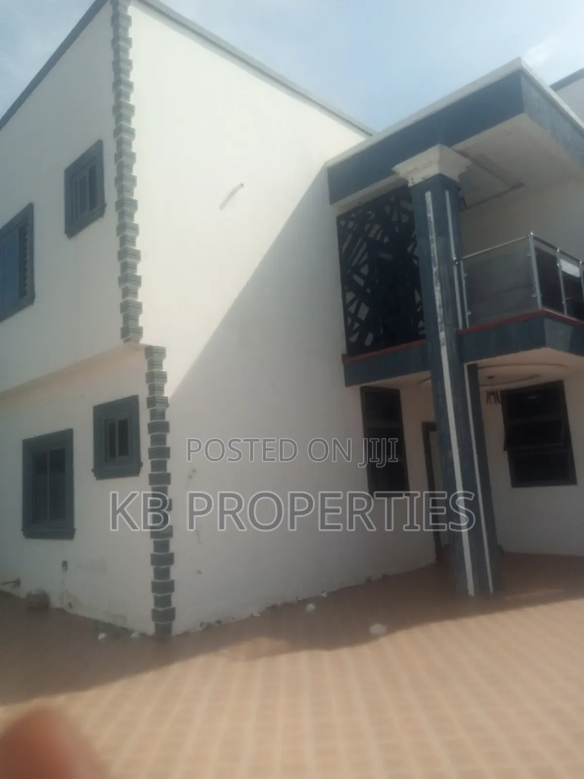 4bdrm Duplex in Kb Properties, Baatsona Total for rent