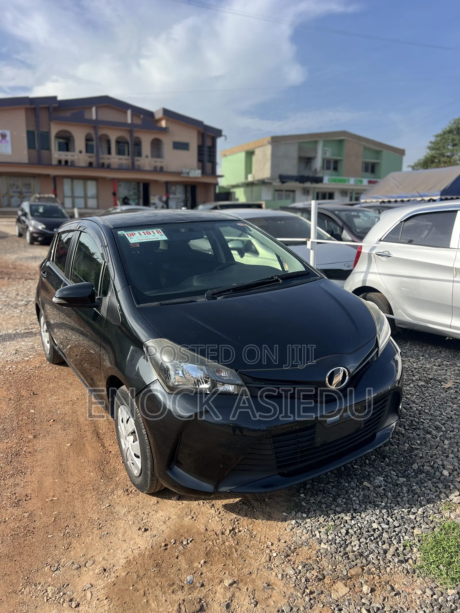 Toyota Vitz 1.3 AWD 3dr 2015 Black