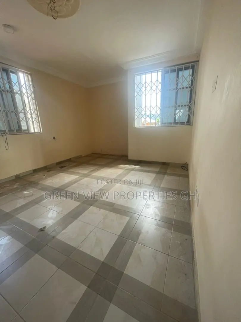 2bdrm Apartment in West Hills Mall Area for rent