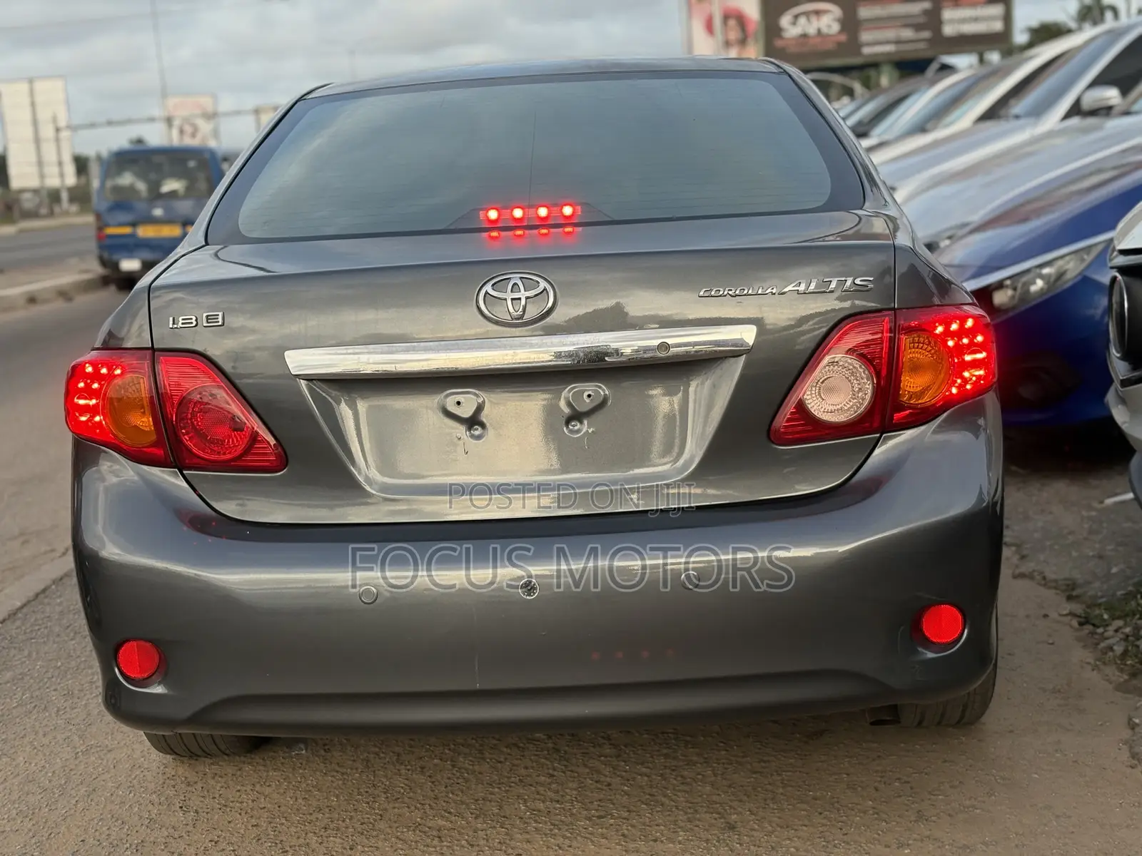 Toyota Corolla LE 4dr Sedan (1.8L 4cyl 4A) 2010 Gray