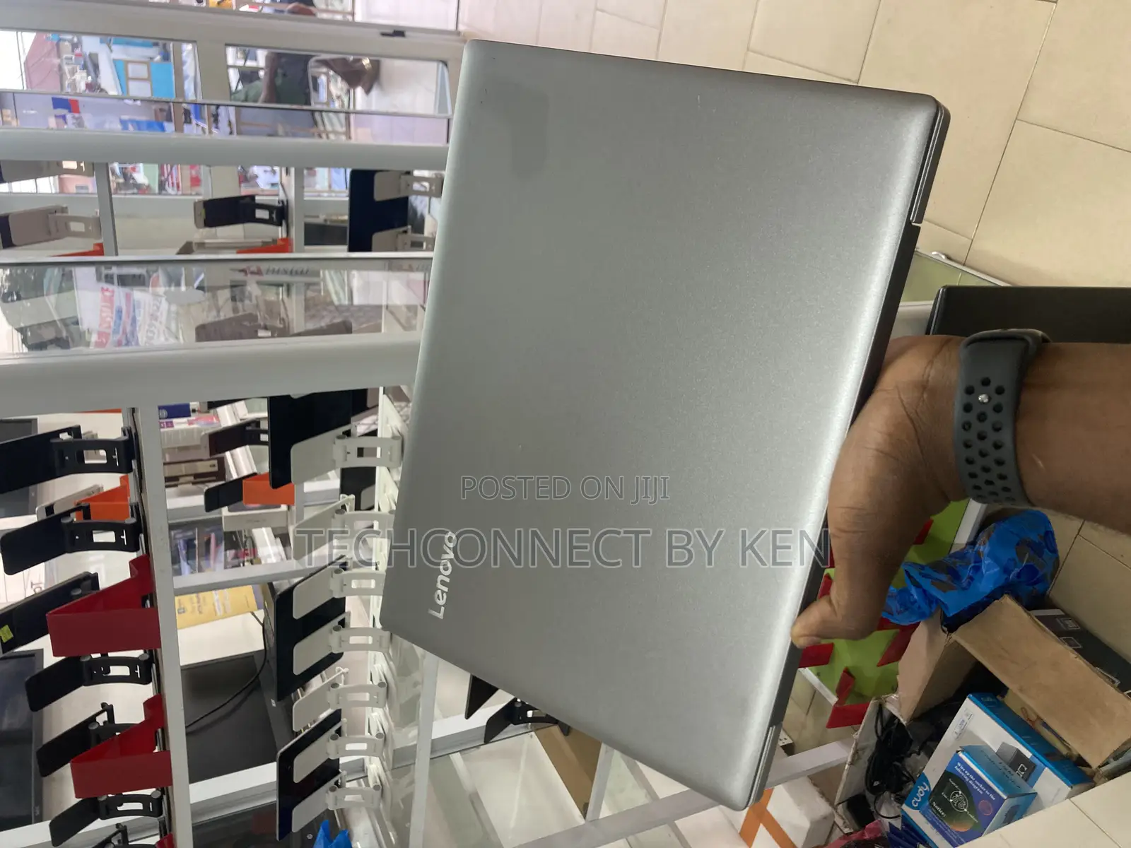 Laptop Lenovo IdeaPad S145 4GB Intel SSD 128GB