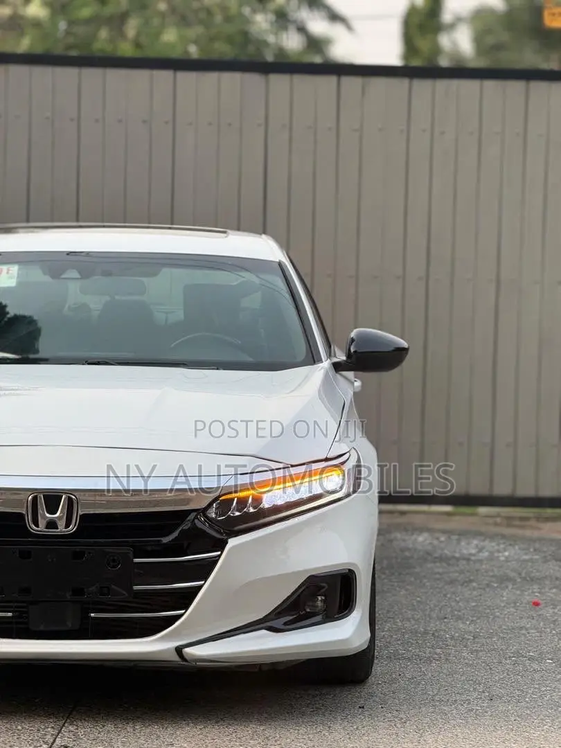 Honda Accord Sport 2.0T 2021 White