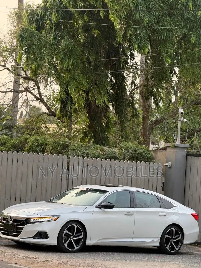 Honda Accord Sport 2.0T 2021 White