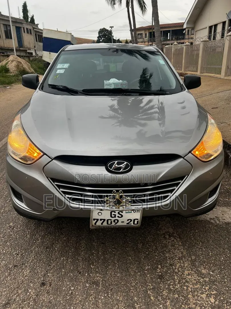 Hyundai Tucson 2012 Silver