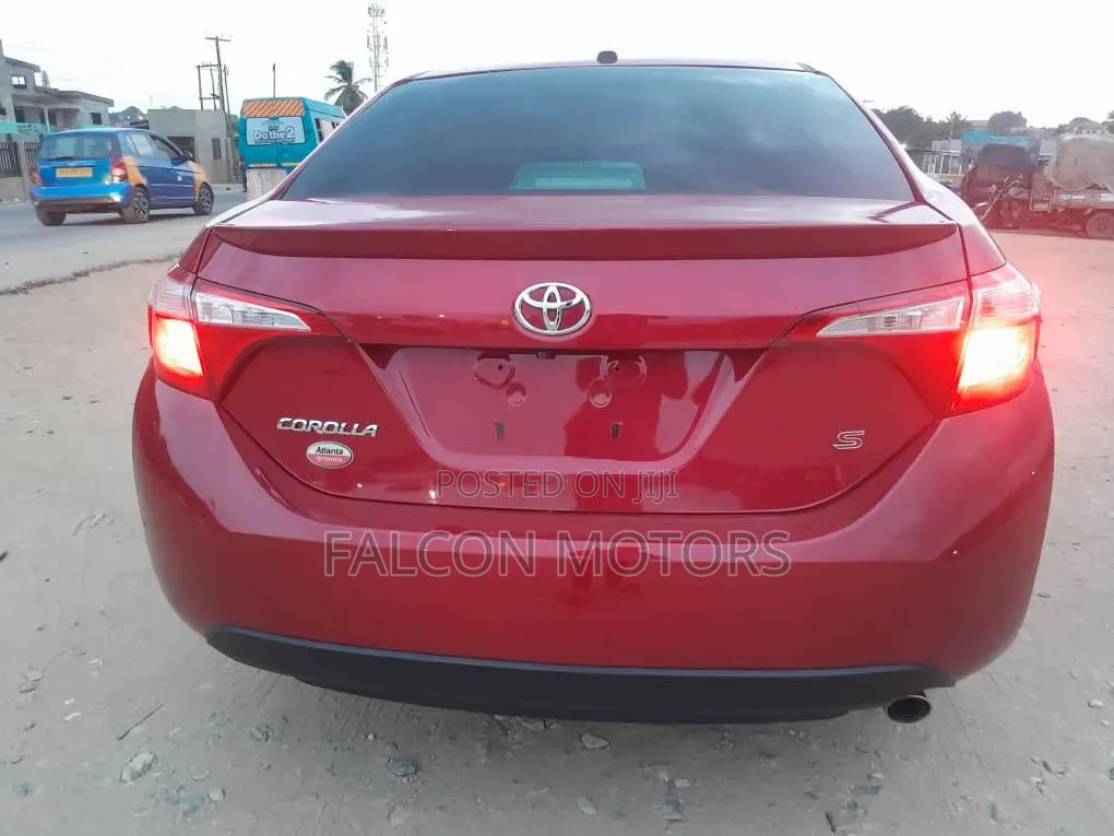 Toyota Corolla S Premium 4dr Sedan (1.8L 4cyl CVT) 2016 Red