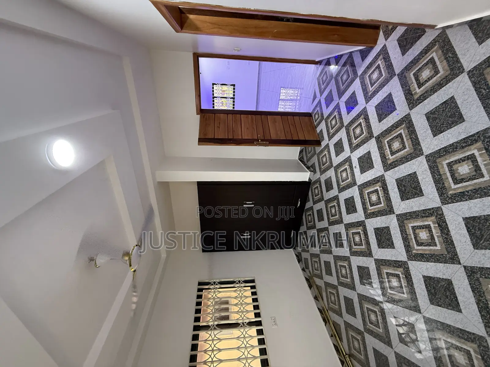 2bdrm Apartment in Mr Justice Estate, Bortiano for rent