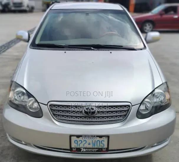 Toyota Corolla Altis 2010 Silver