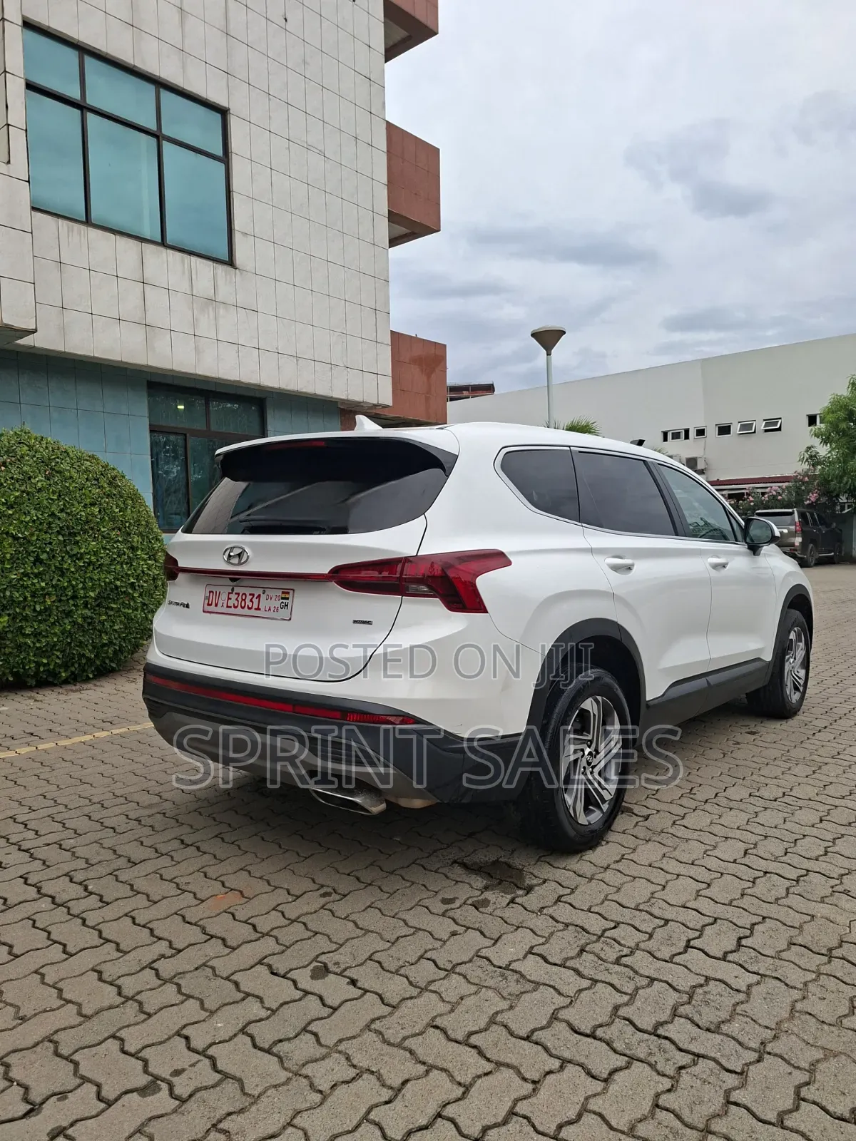 Hyundai Santa Fe SE 2023 White