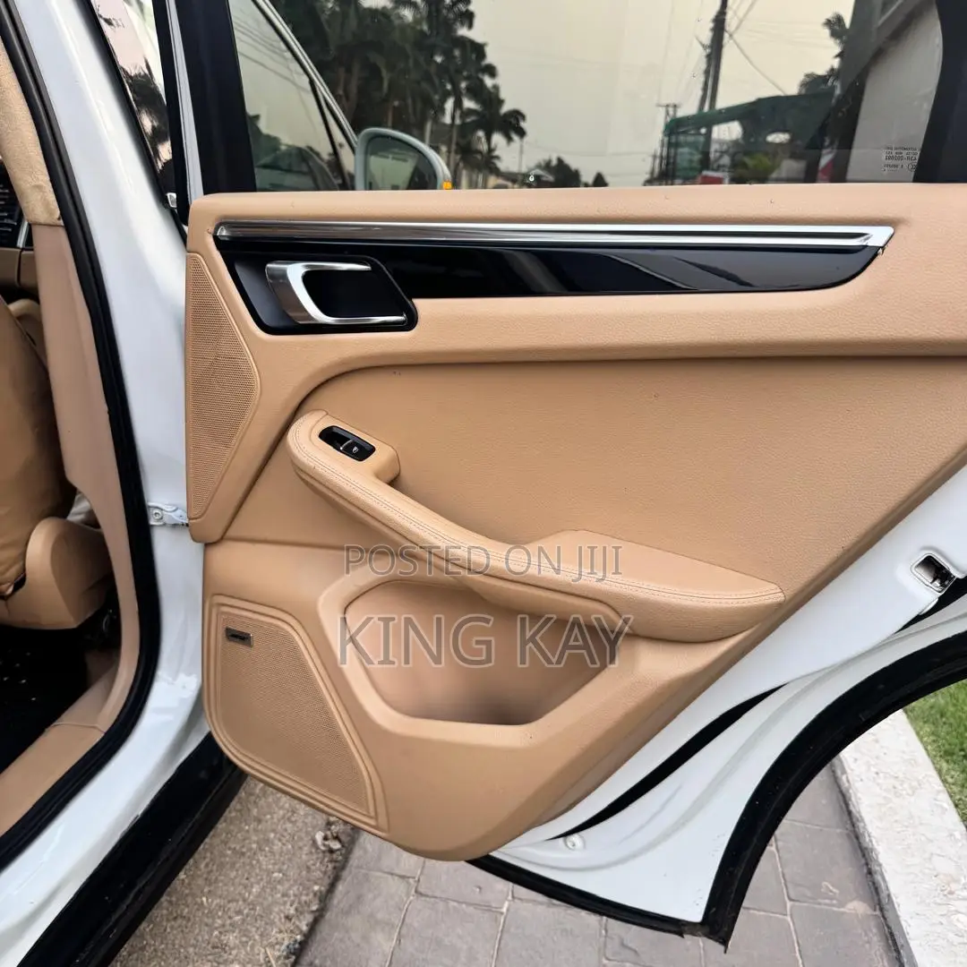 Porsche Macan Turbo 2016 White