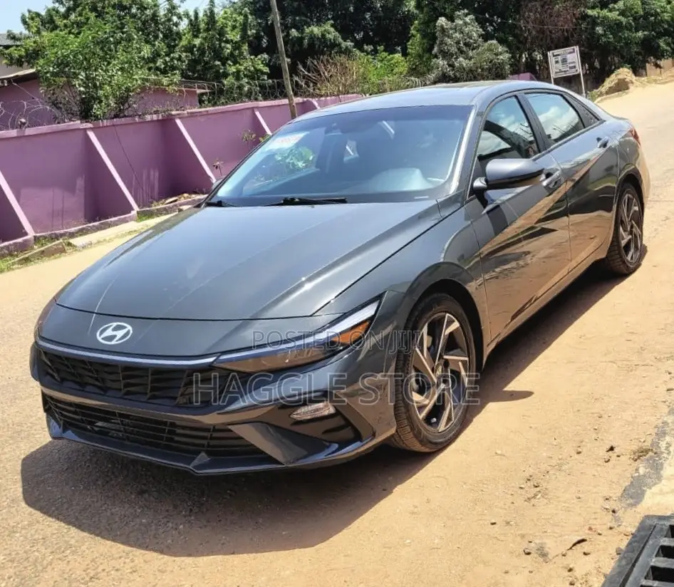 Hyundai Elantra SE 2024 Gray