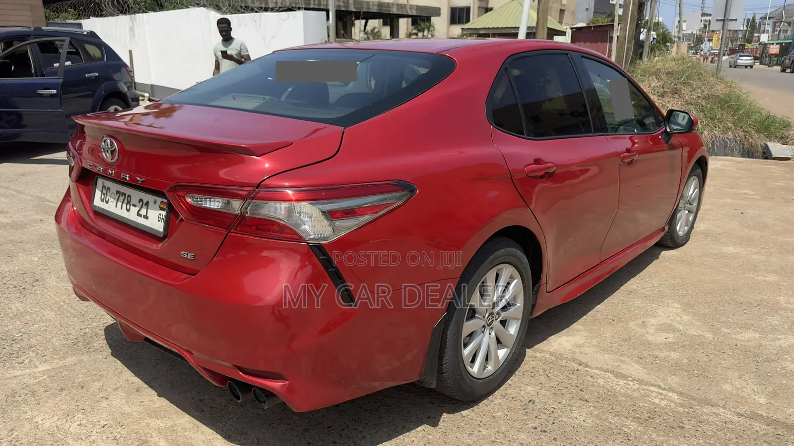 Toyota Camry SE FWD (2.5L 4cyl 8AM) 2018 Red