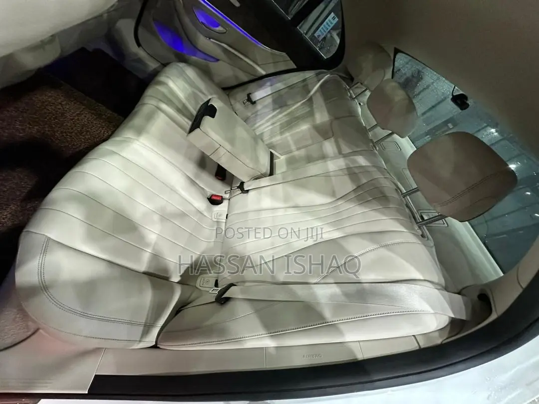Mercedes-Benz E300 2019 White
