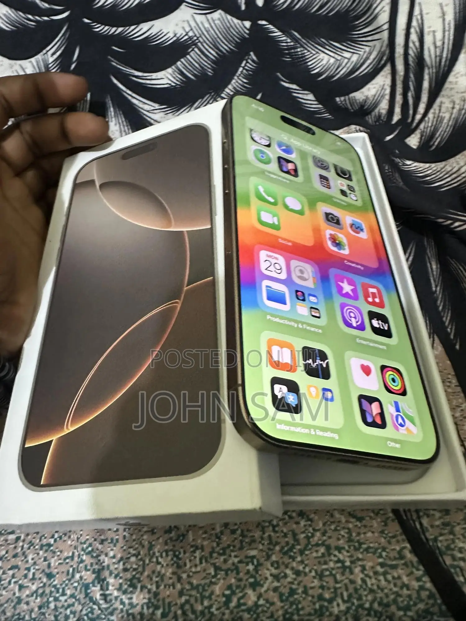 Apple iPhone 16 Pro Max 256 GB Gold