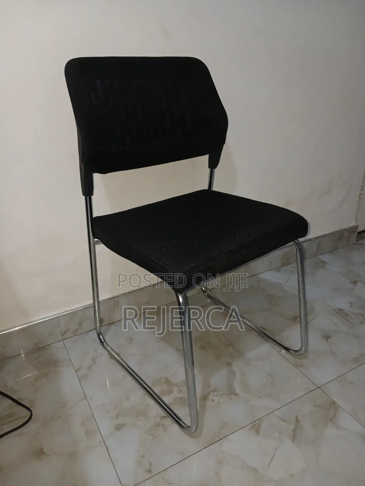 Aaffordable Clients Chair